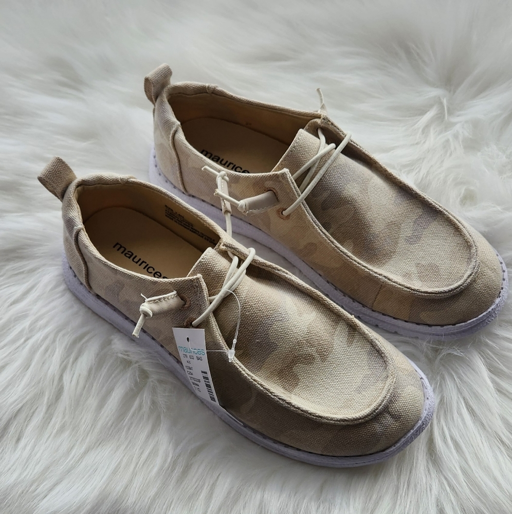 NEW Maurices Sienna Camo Slip On Sneakers Lightweight Loafers Shoes Size 7.5
